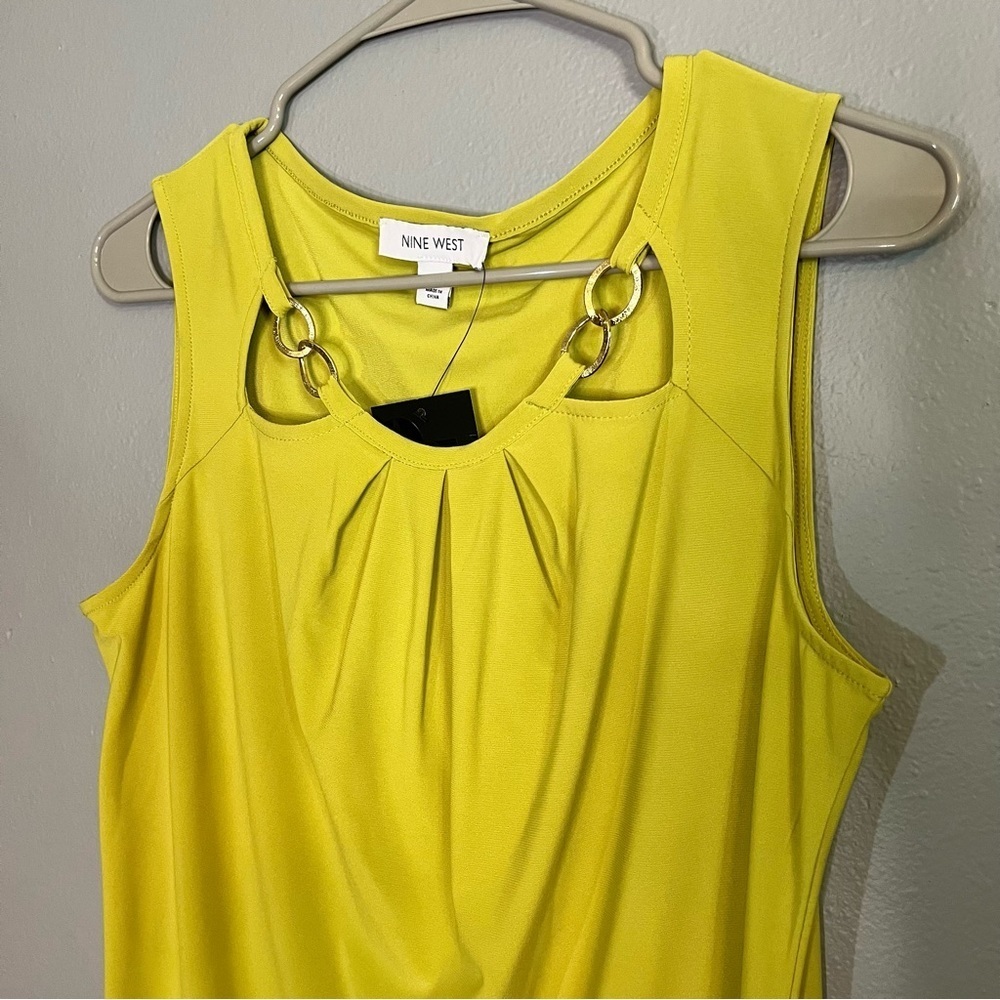 87. Nine West‎ Women's Avocado Green Sleeveless Tank Size Small - Picture 2 of 9